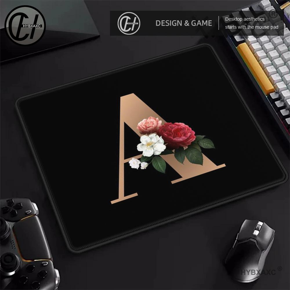 Gaming Accessories Name - 金色のイニシャルパターンの小さなゲーミングマウスパッド,ゲーマー用のカワイイマウスパッド,ミニコンピュータ,アニメ,ラバーマット,PCアクセサリー