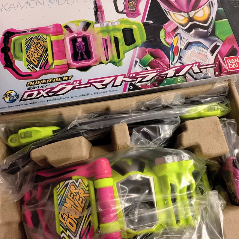 仮面ライダーエグゼイド スーパーベストDX マイティノベルX - Gaming Accessories Toys のレビューと価格
