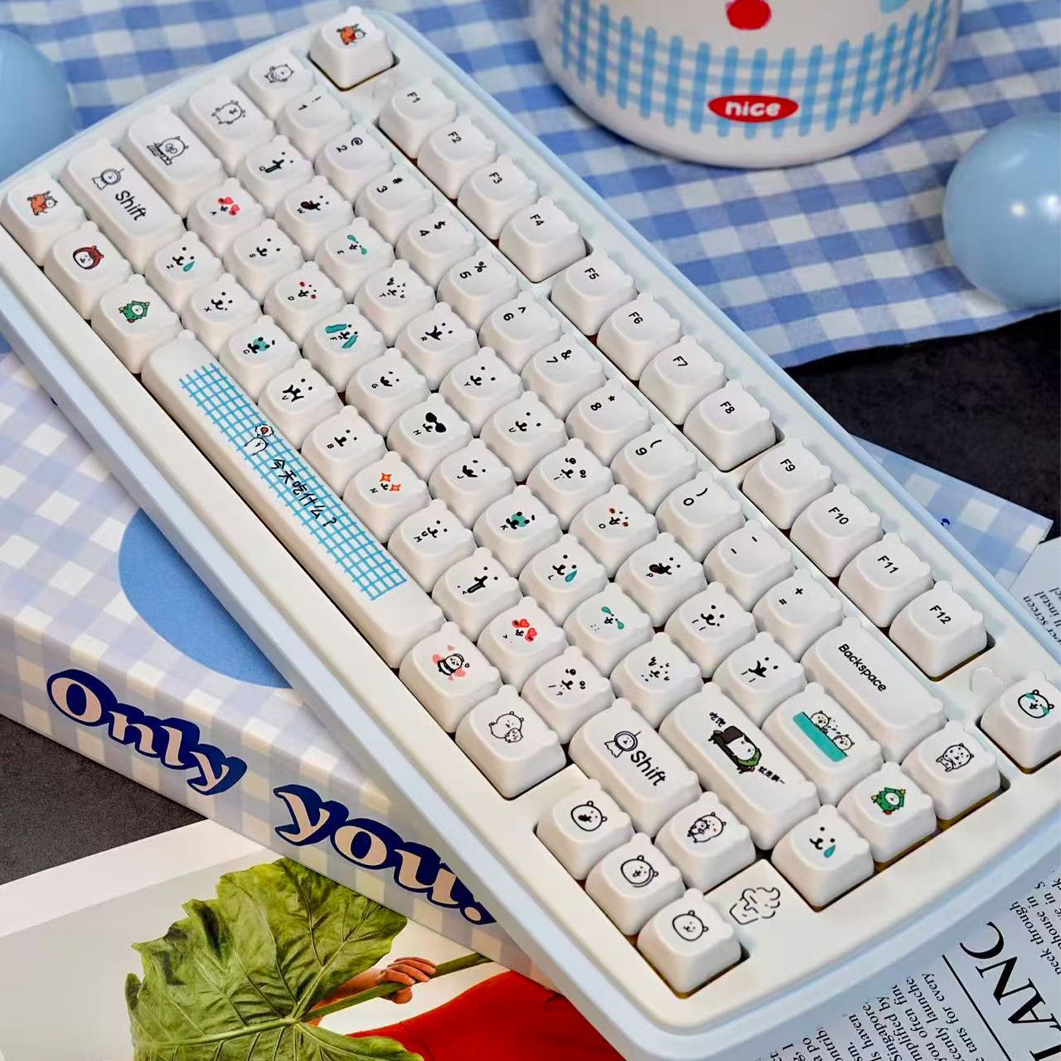 かわいい漫画風ジョークベアPBTキーキャップEAO高さ耐摩耗 - Gaming Accessories Kawaii のレビューと価格